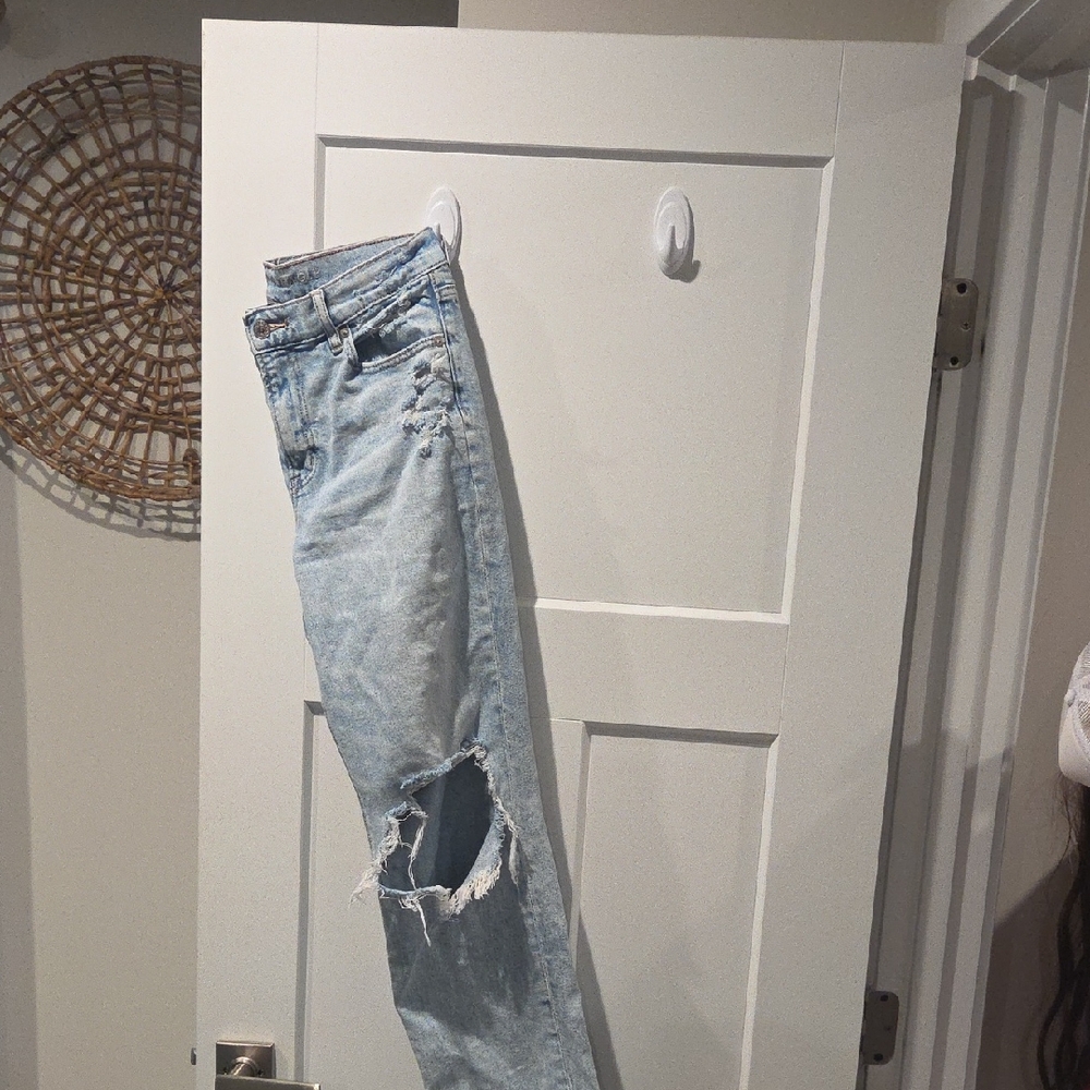 American Eagle Outfitters Light Blue Boyfriend Jeans